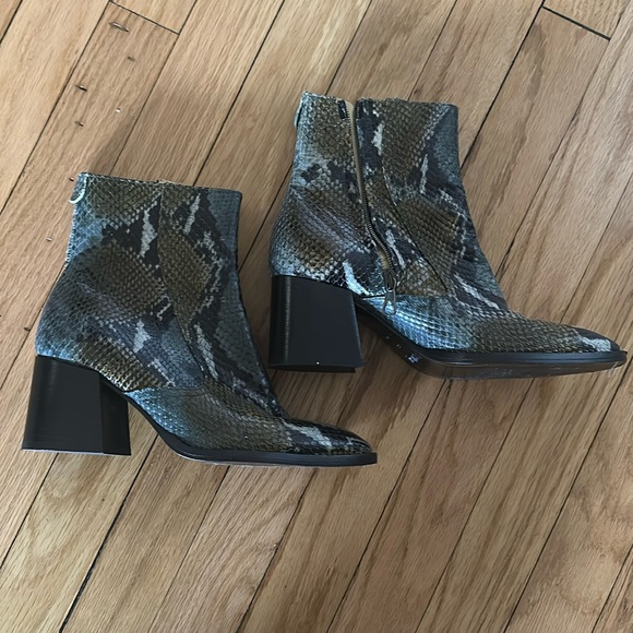 Snake skin Labucq boots - Picture 1 of 5